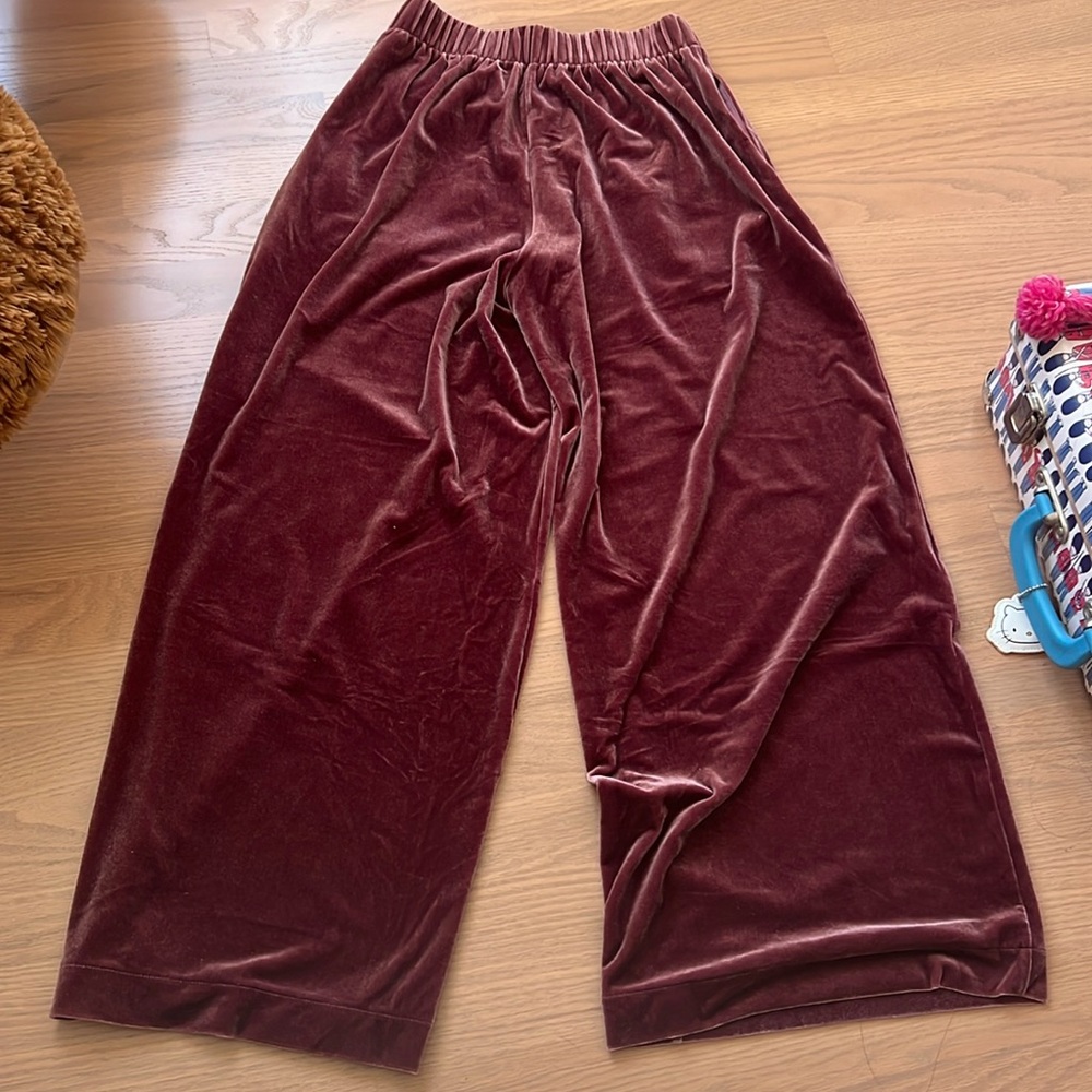 Uniqlo - dark pink velvet pants - XS